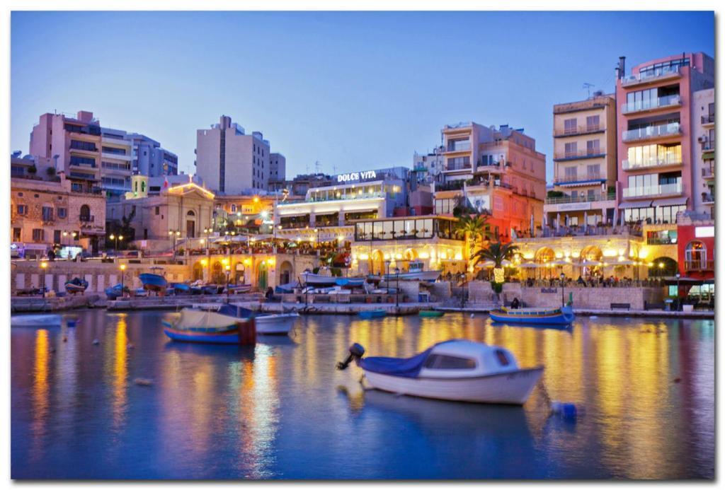 Spectacular Apartment Valletta And Harbour Views Σλιέμα Εξωτερικό φωτογραφία